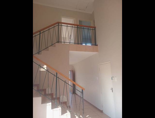 2 BEDROOM PROPERTY TO RENT IN ARBORETUM